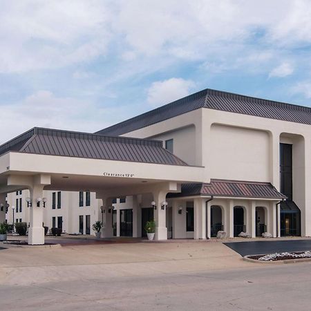 Hampton Inn Joplin Exterior photo