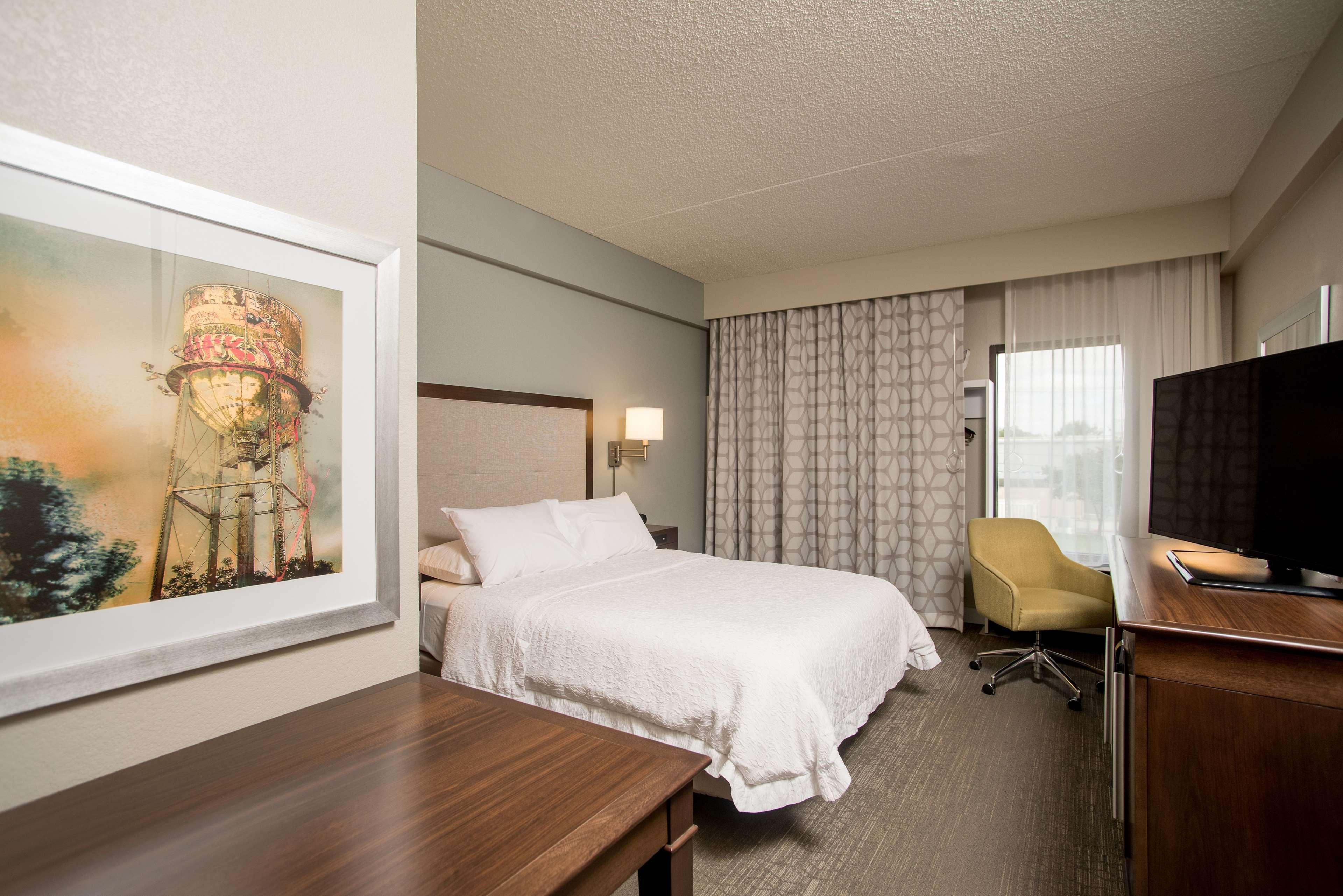 Hampton Inn Joplin Exterior photo